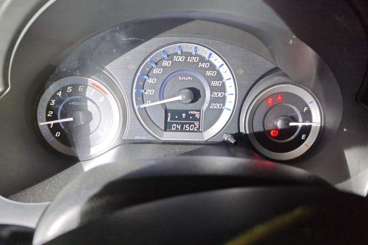 Used Honda City Classic 2012 1.5L manual Comfort version Odometer Close Up