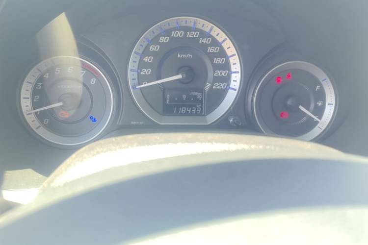 Used Honda City Classic 2012 1.5L manual Elite Edition Odometer Close Up