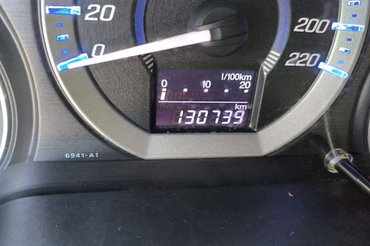 Used Honda City Classic 2012 1.5L manual Comfort version Odometer Close Up