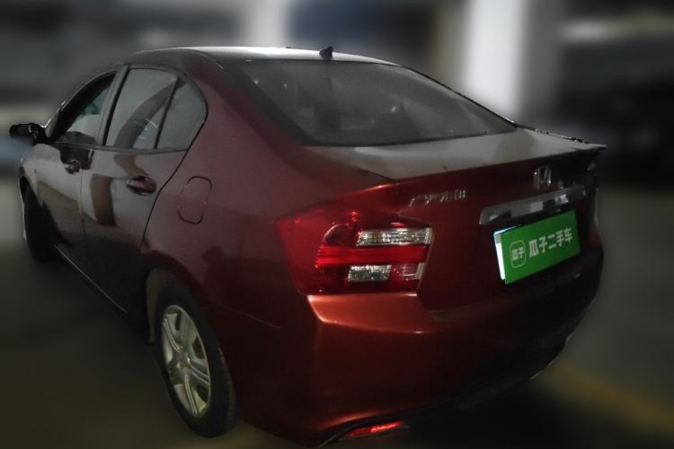 Used Honda City Classic 2012 1.5L manual Comfort version Rear Left 45 Deg