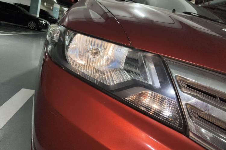 Used Honda City Classic 2012 1.5L Automatic Elite Edition Right Front Headlight