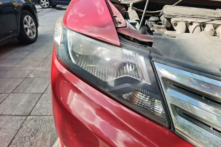 Used Honda City Classic 2012 1.5L Automatic Elite Edition Right Front Headlight