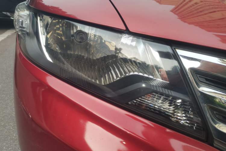 Used Honda City Classic 2012 1.5L Automatic Elite Edition Right Front Headlight