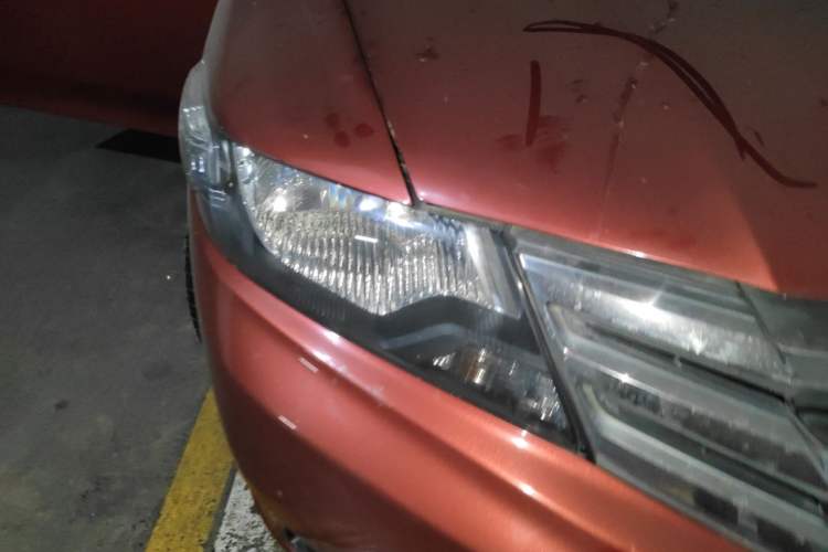 Used Honda City Classic 2012 1.5L manual Comfort version Right Front Headlight