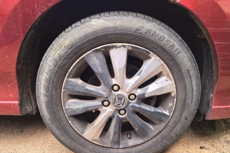 Used Honda City Classic 2012 1.5L Automatic Elite Edition Right Front Wheel Hub
