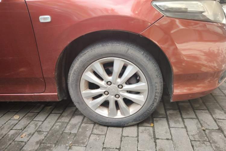 Used Honda City Classic 2012 1.5L Automatic Elite Edition Right Front Wheel Hub