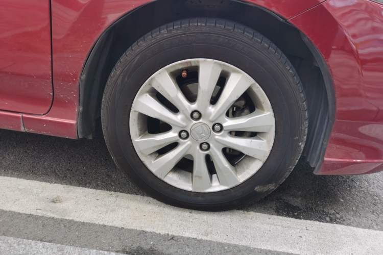 Used Honda City Classic 2012 1.5L Automatic Elite Edition Right Front Wheel Hub