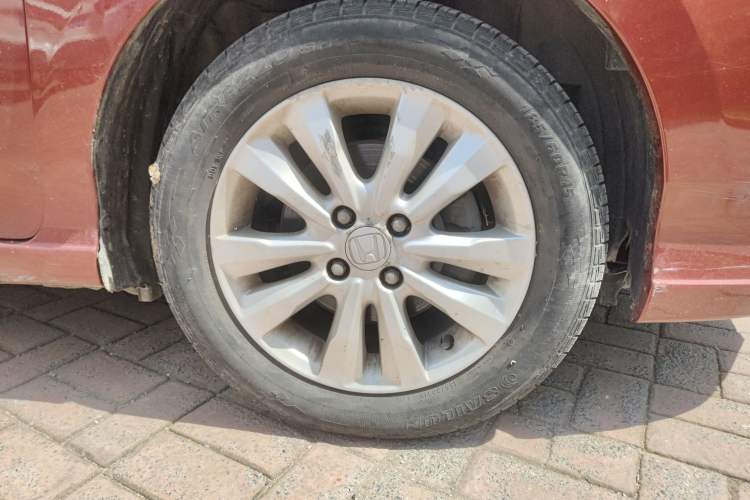 Used Honda City Classic 2012 1.5L manual Elite Edition Right Front Wheel Hub