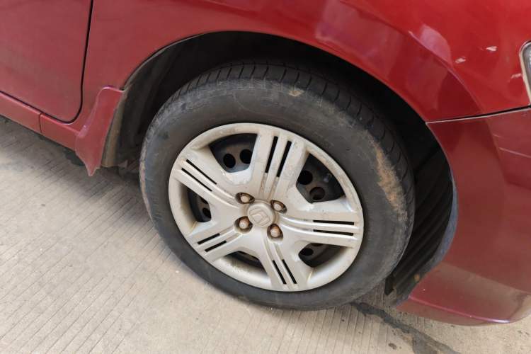 Used Honda City Classic 2012 1.5L manual Comfort version Right Front Wheel Hub