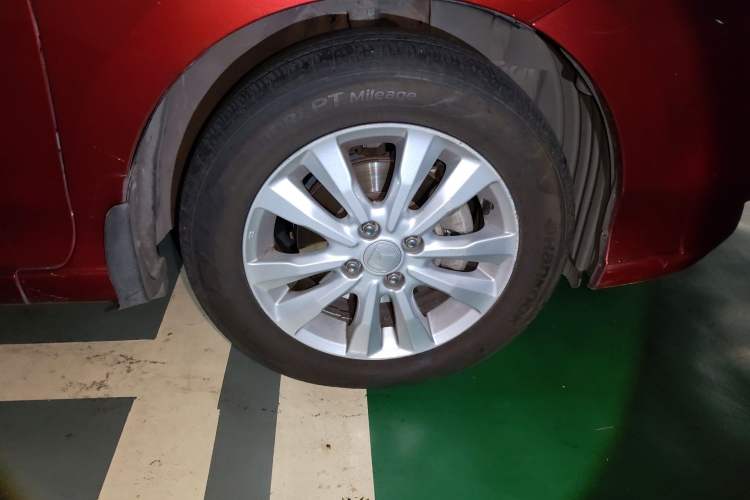 Used Honda City Classic 2012 1.5L Automatic Elite Edition Right Front Wheel Hub