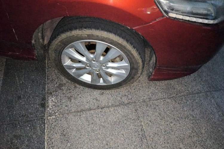 Used Honda City Classic 2012 1.5L Automatic Flagship Edition Right Front Wheel Hub