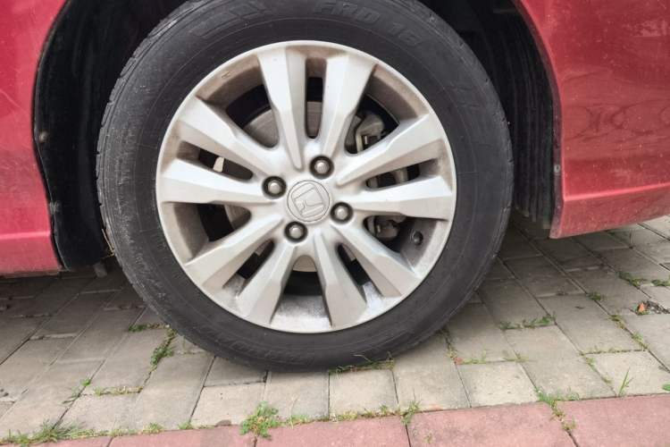 Used Honda City Classic 2012 1.5L Automatic Elite Edition Right Front Wheel Hub