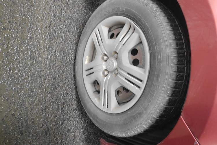 Used Honda City Classic 2012 1.5L manual Comfort version Right Front Wheel Hub