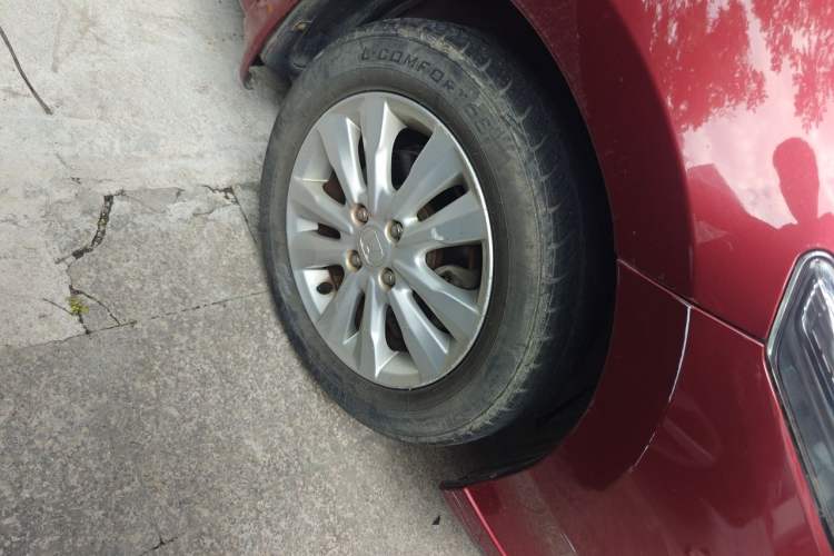 Used Honda City Classic 2012 1.5L Automatic Elite Edition Right Front Wheel Hub