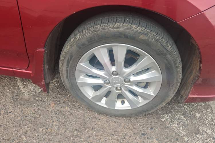 Used Honda City Classic 2012 1.5L Automatic Elite Edition Right Front Wheel Hub