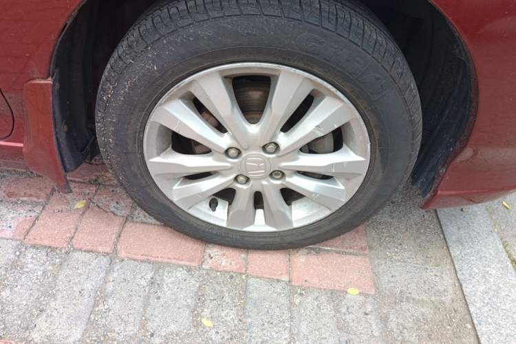 Used Honda City Classic 2012 1.5L Automatic Elite Edition Right Front Wheel Hub