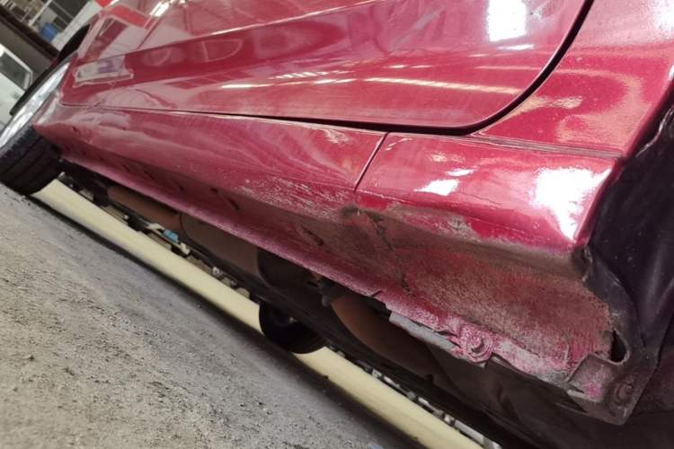 Used Honda City Classic 2012 1.5L manual Elite Edition Right Side Sill