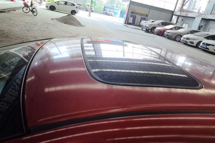 Used Honda City Classic 2012 1.5L manual Elite Edition Roof