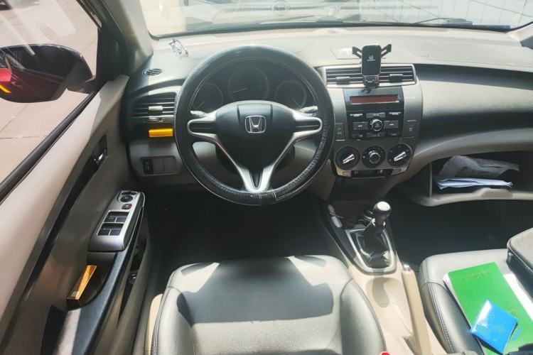 Used Honda City Classic 2012 1.5L manual Elite Edition Steering Wheel