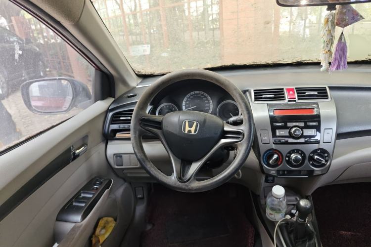 Used Honda City Classic 2012 1.5L manual Elite Edition Steering Wheel