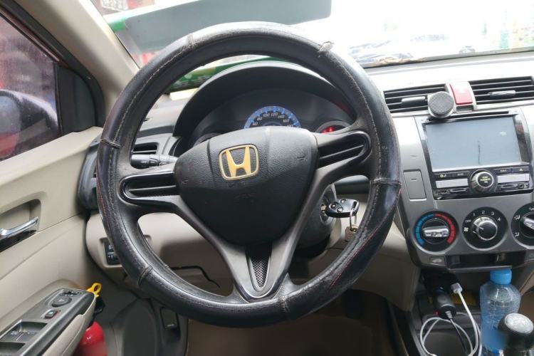Used Honda City Classic 2012 1.5L manual Elite Edition Steering Wheel