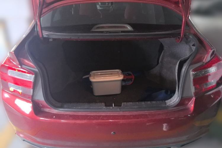 Used Honda City Classic 2012 1.5L manual Comfort version Trunk