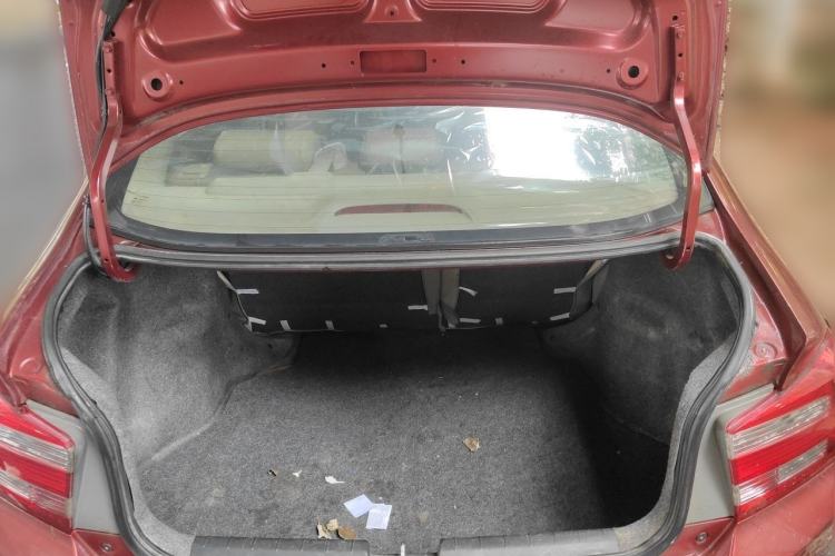 Used Honda City Classic 2012 1.5L manual Comfort version Trunk