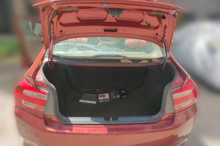 Used Honda City Classic 2012 1.5L manual Comfort version Trunk