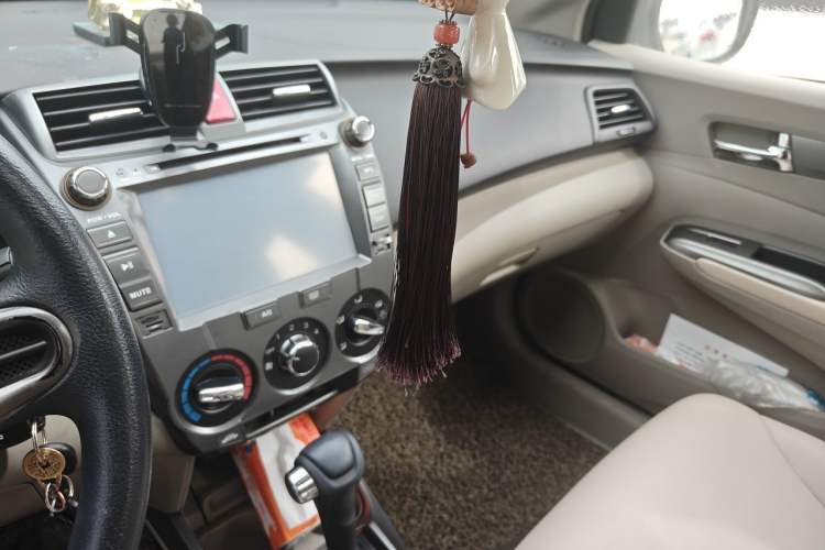 Used Honda City Classic 2012 1.5L Automatic Elite Edition Audio And AC Panel