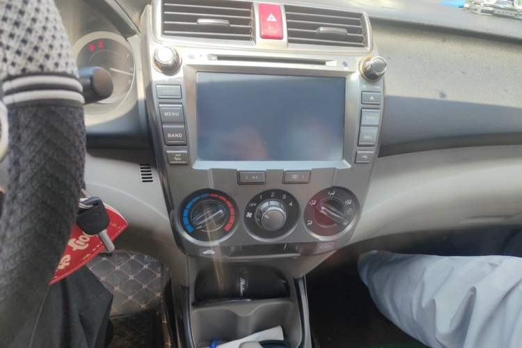 Used Honda City Classic 2012 1.5L manual Comfort version Audio And AC Panel