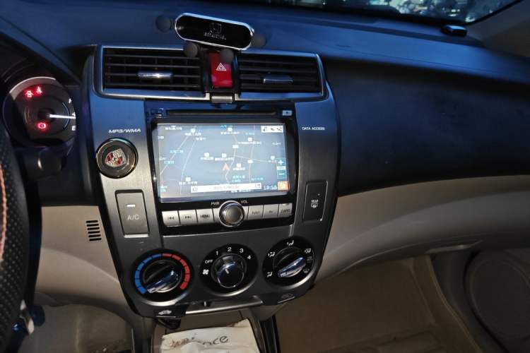 Used Honda City Classic 2012 1.5L manual Elite Edition Audio And AC Panel