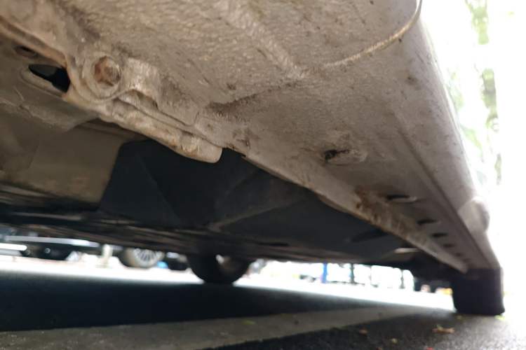 Used Honda City Classic 2012 1.5L manual Comfort version Chassis Front Left