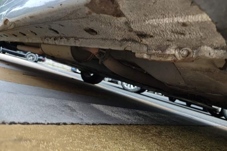 Used Honda City Classic 2012 1.5L manual Comfort version Chassis Front Right