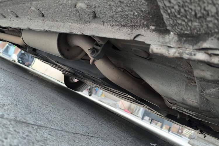 Used Honda City Classic 2012 1.5L manual Comfort version Chassis Front Right