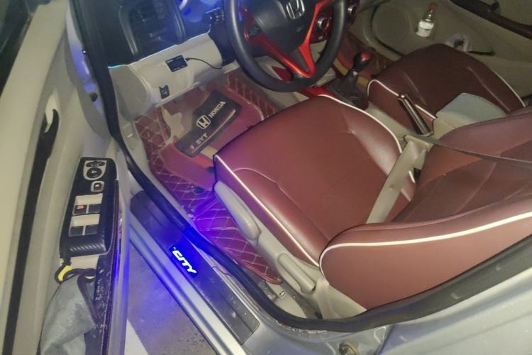Used Honda City Classic 2012 1.5L manual Comfort version Driver Seat