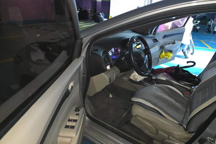 Used Honda City Classic 2012 1.5L manual Comfort version Driver Seat