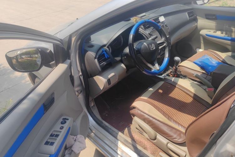 Used Honda City Classic 2012 1.5L manual Comfort version Driver Seat