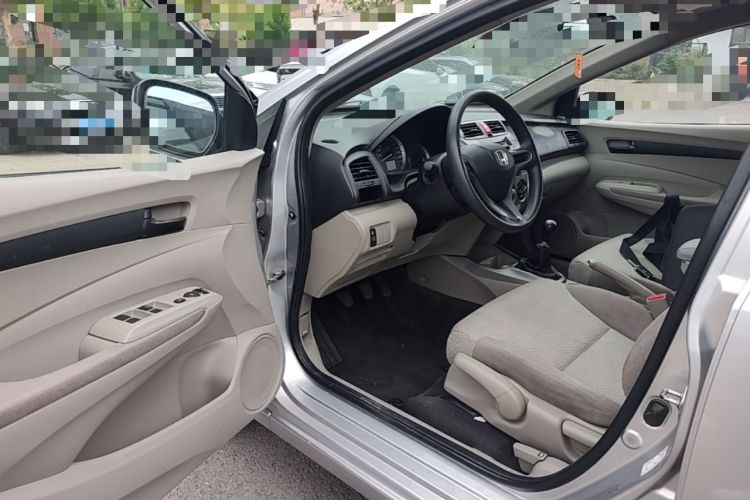 Used Honda City Classic 2012 1.5L manual Comfort version Driver Seat