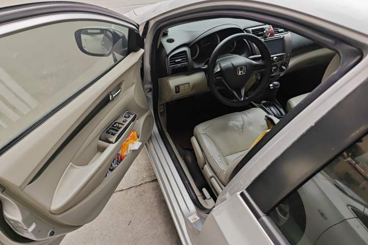 Used Honda City Classic 2012 1.5L Automatic Flagship Edition Driver Seat