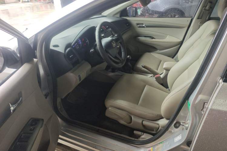 Used Honda City Classic 2012 1.5L manual Elite Edition Driver Seat