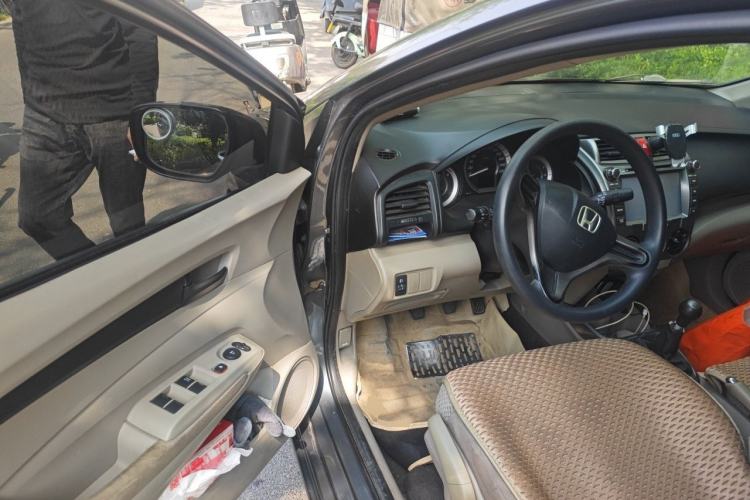 Used Honda City Classic 2012 1.5L manual Comfort version Driver Seat