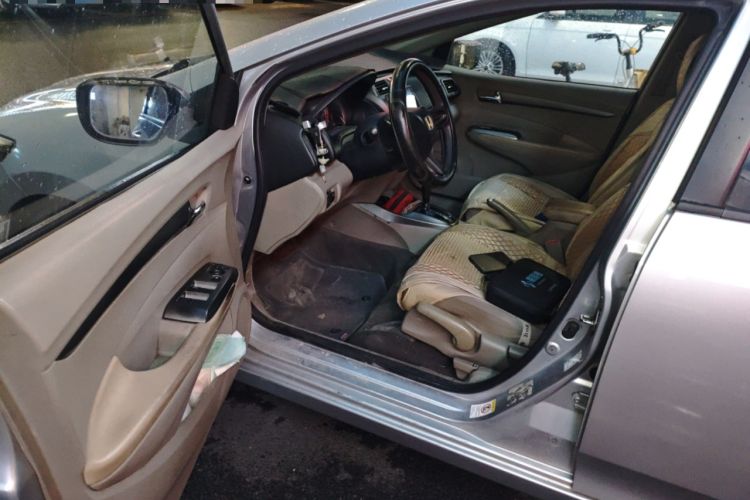Used Honda City Classic 2012 1.5L Automatic Elite Edition Driver Seat