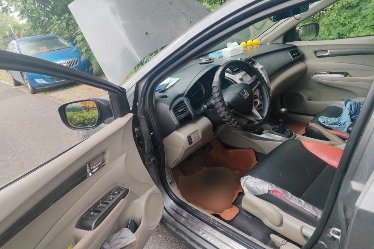 Used Honda City Classic 2012 1.5L manual Elite Edition Driver Seat