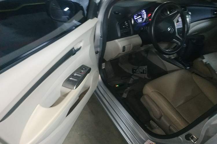 Used Honda City Classic 2012 1.5L Automatic Elite Edition Driver Seat