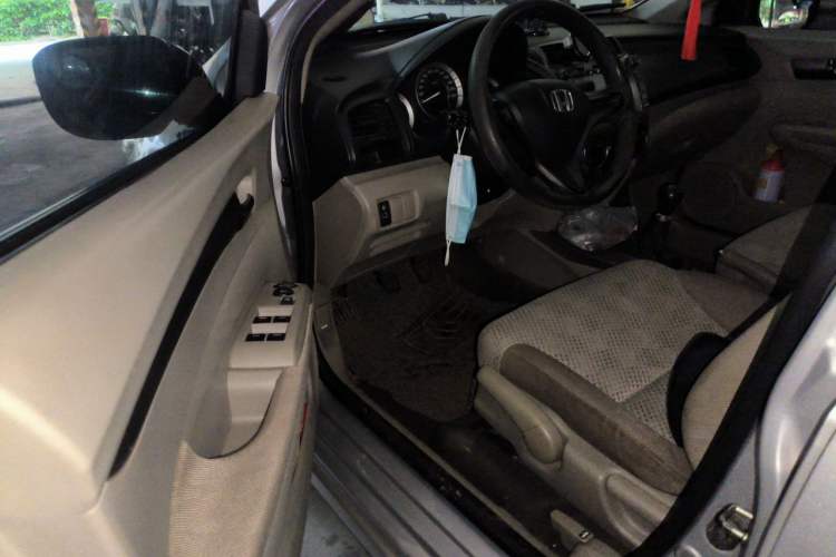 Used Honda City Classic 2012 1.5L manual Comfort version Driver Seat