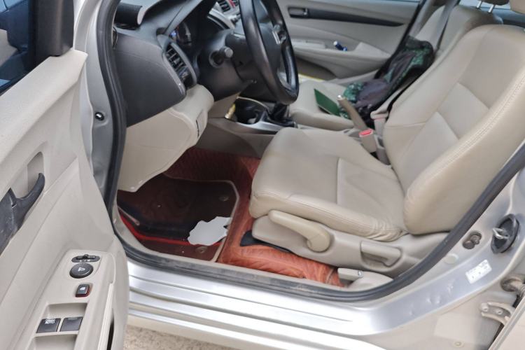 Used Honda City Classic 2012 1.5L manual Comfort version Driver Seat