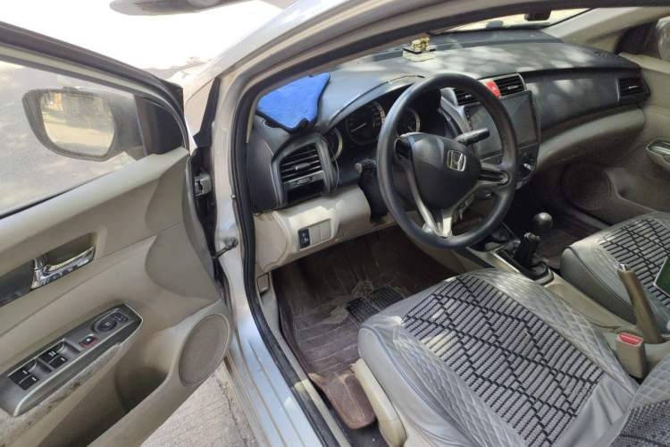 Used Honda City Classic 2012 1.5L manual Elite Edition Driver Seat