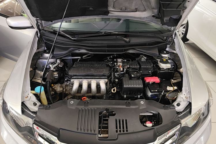 Used Honda City Classic 2012 1.5L manual Comfort version Engine Bay