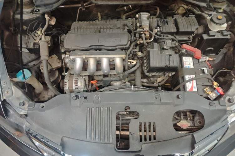 Used Honda City Classic 2012 1.5L Automatic Elite Edition Engine Bay