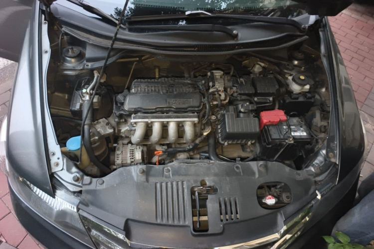 Used Honda City Classic 2012 1.5L manual Elite Edition Engine Bay